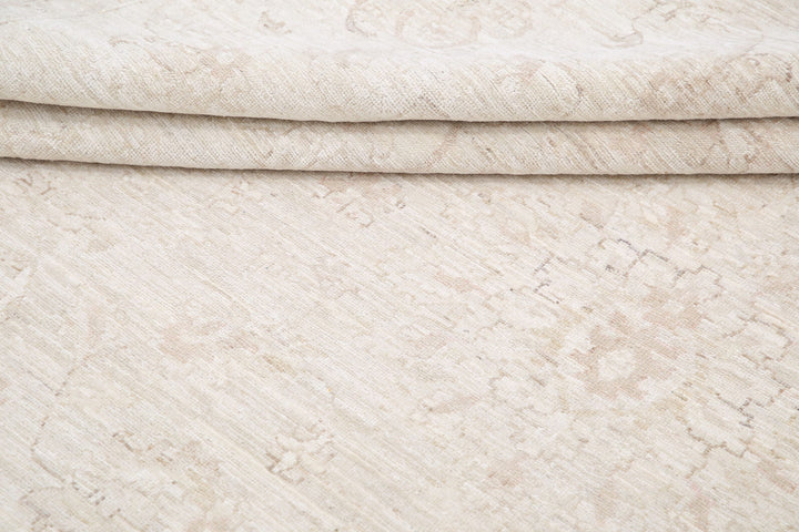 Serenity 8’ 9″ x 12’ 1″ - No. AV34538 - ALRUG Rug Store