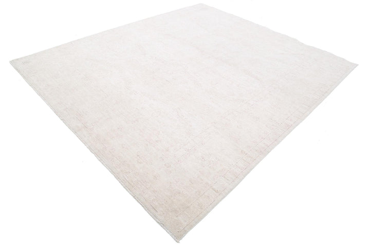 Serenity 8’ 1″ x 9’ 5″ - No. AV25247 - ALRUG Rug Store