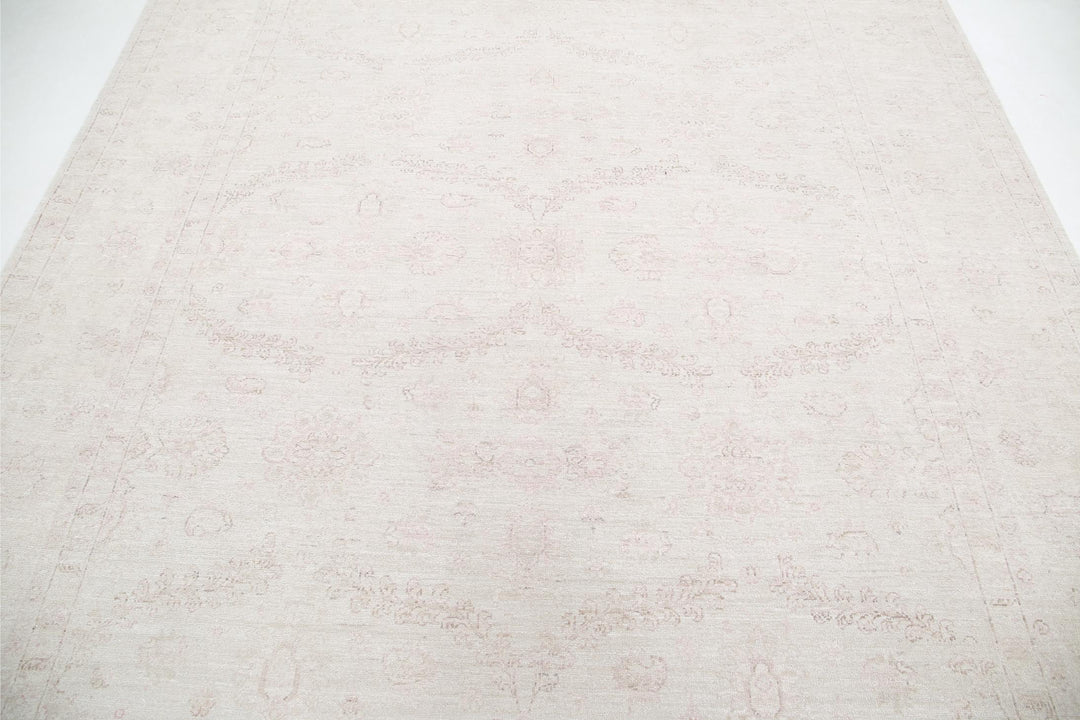 Serenity 8’ 1″ x 9’ 5″ - No. AV25247 - ALRUG Rug Store