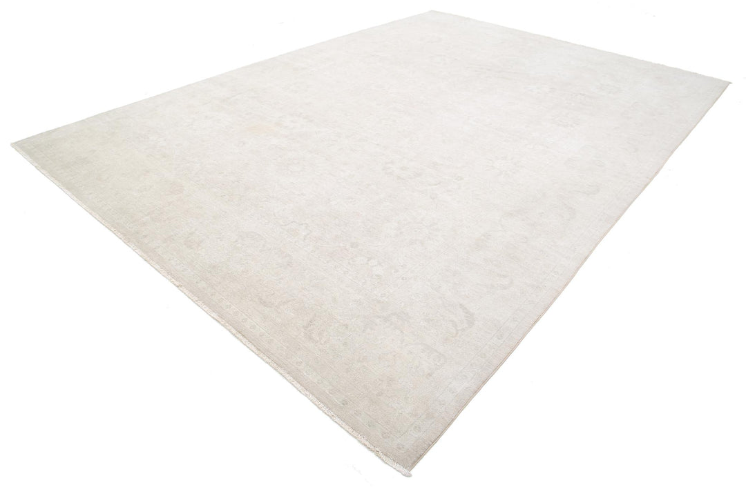 Serenity 9’ 9″ x 13’ 10” - No. AV77583 - ALRUG Rug Store