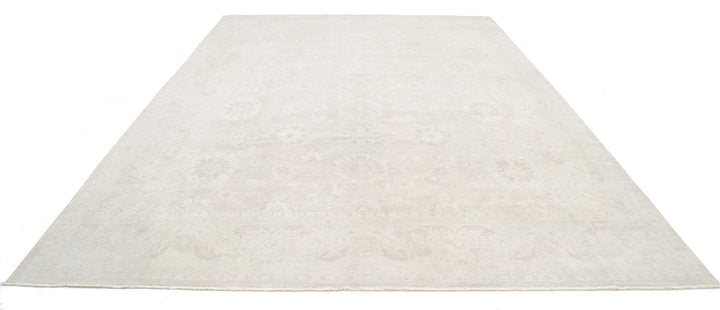 Serenity 9’ 9″ x 13’ 10” - No. AV77583 - ALRUG Rug Store