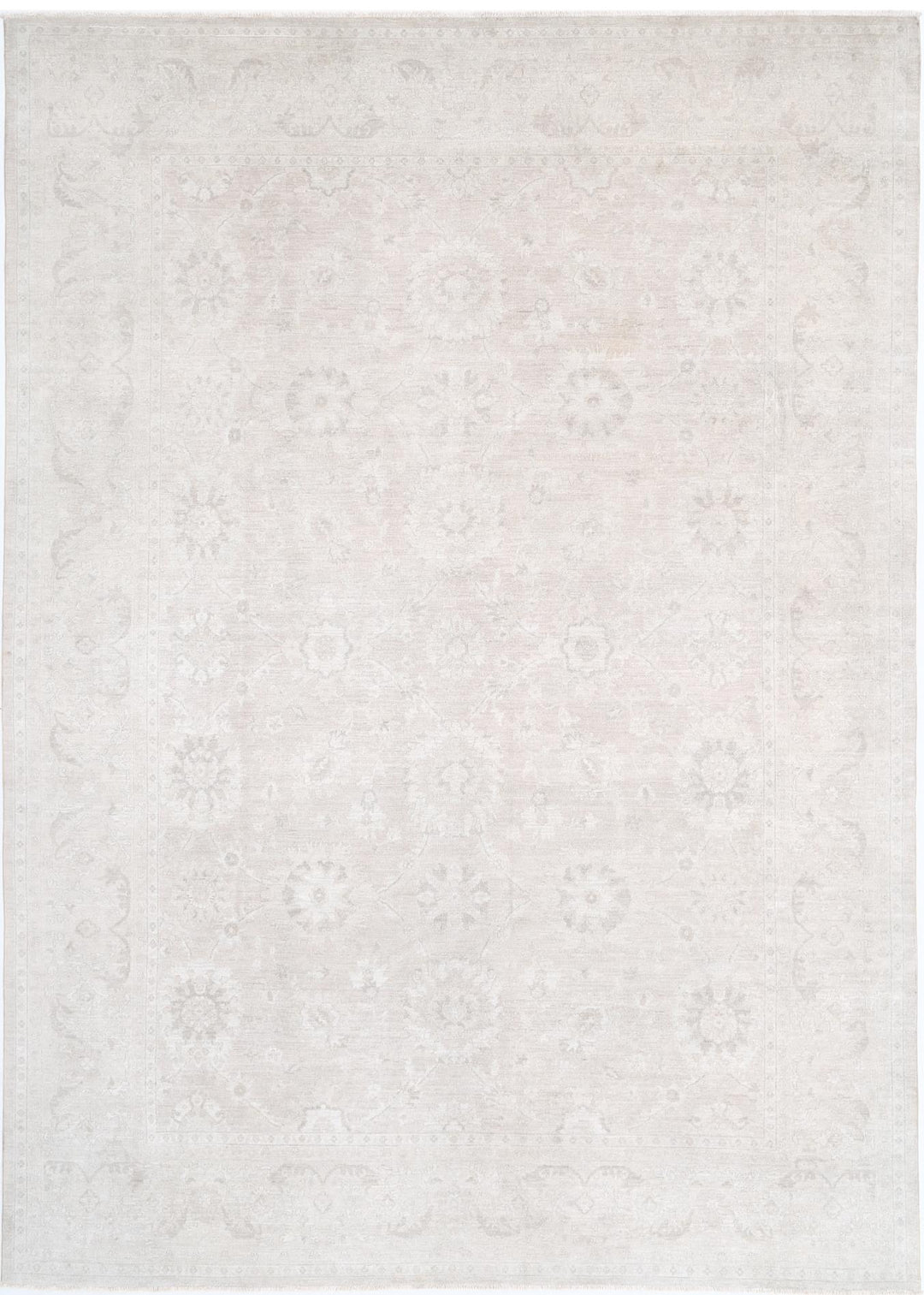 Serenity 9’ 9″ x 13’ 10” - No. AV77583 - ALRUG Rug Store