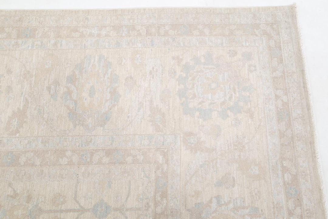 Ivory Pakistani Tabriz Rug 11'11" x 14'6" Hand-Knotted texture