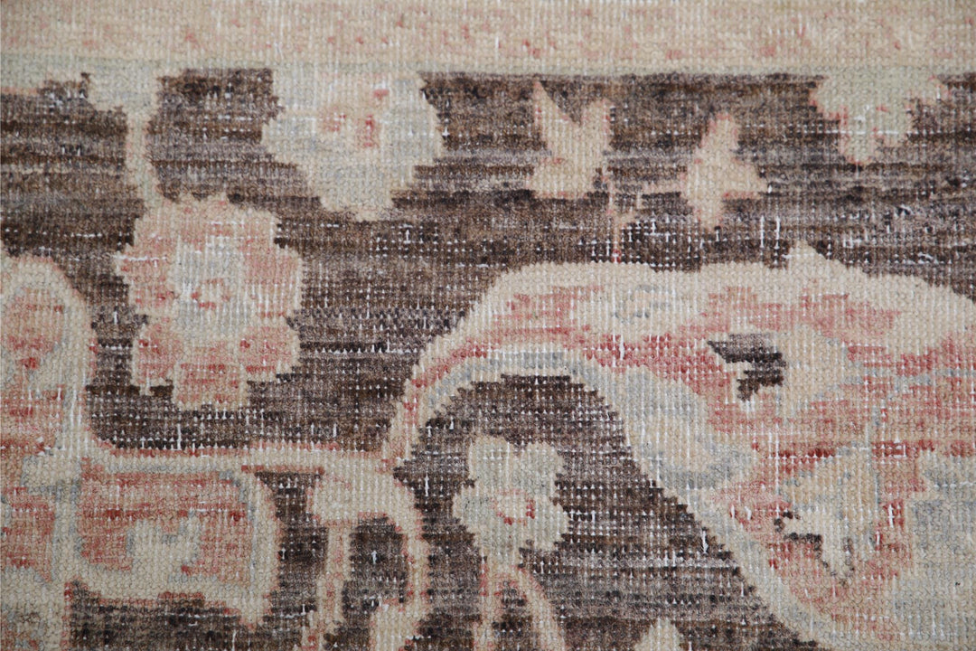 Serenity 8’ 8″ x 11’ 5″ - No. AV96555 - ALRUG Rug Store