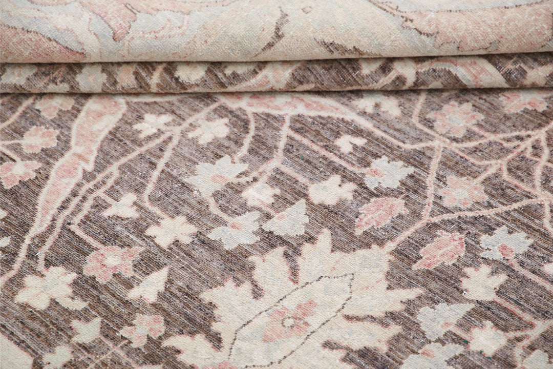 Serenity 8’ 8″ x 11’ 5″ - No. AV96555 - ALRUG Rug Store