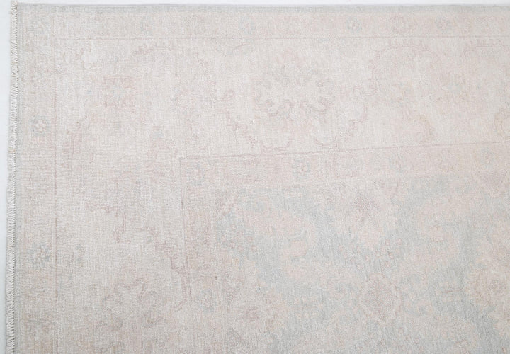 Serenity 7’ 10” x 9’ 7″ - No. AV89104 - ALRUG Rug Store