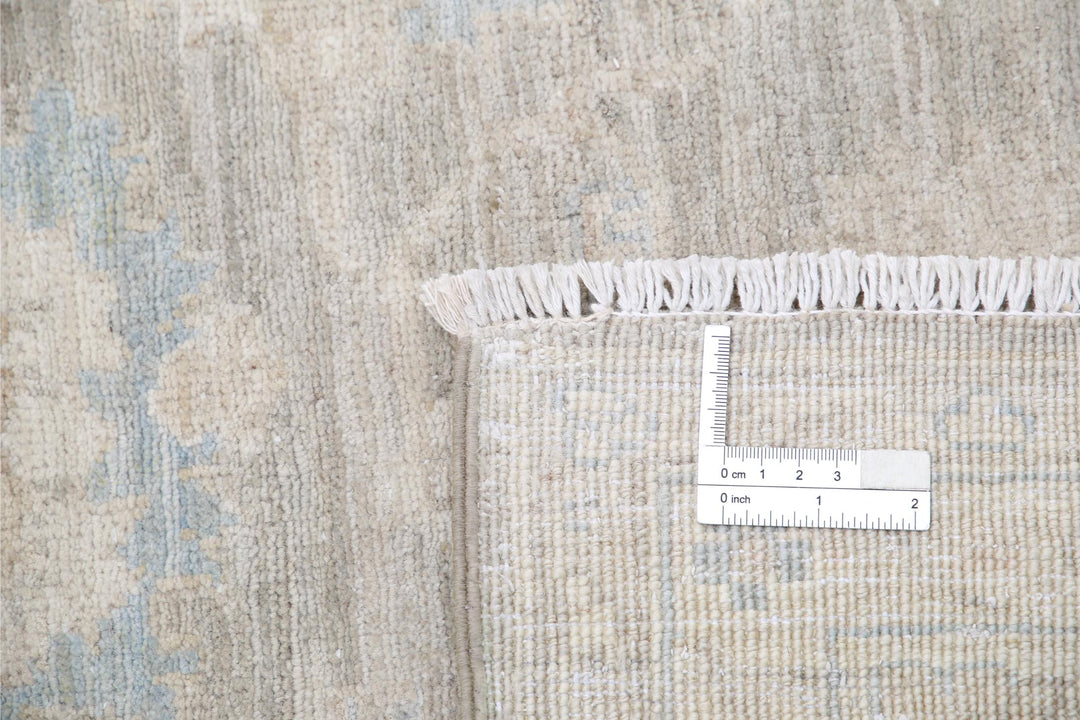 Serenity 8’ 4″ x 11’ 1″ - No. AV98664 - ALRUG Rug Store