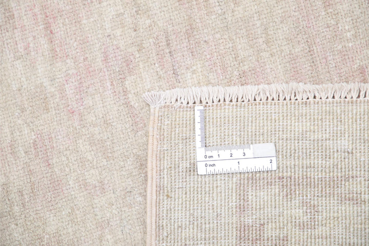 Serenity 5’ 0″ x 10’ 2″ - No. AV92619 - ALRUG Rug Store