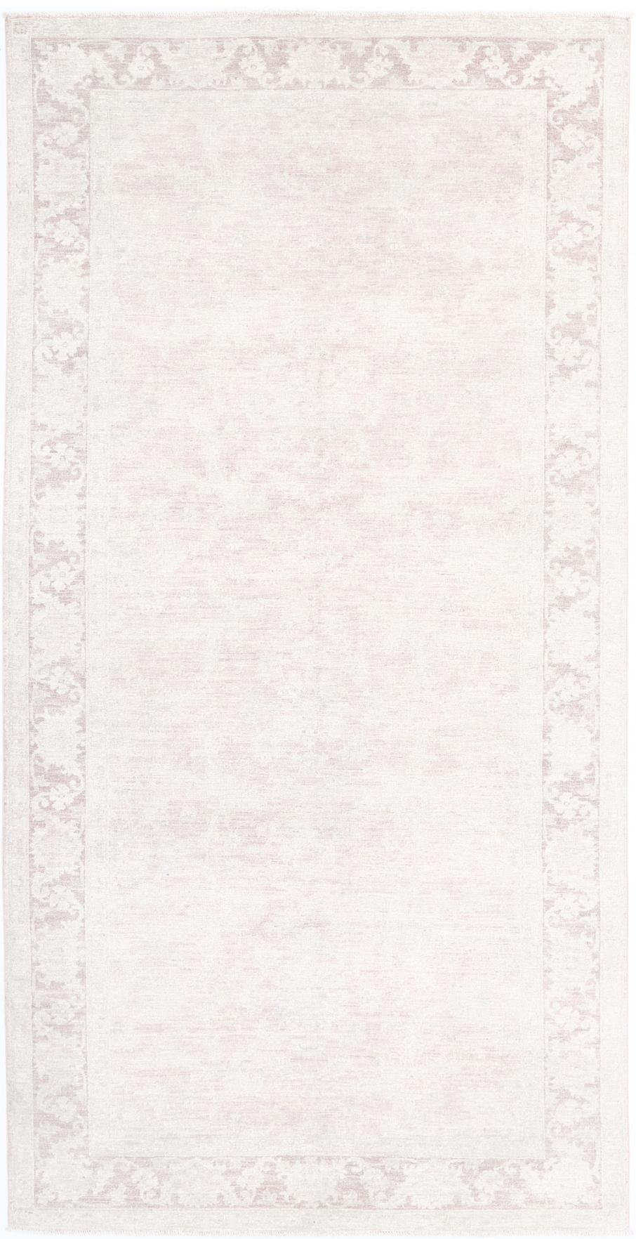 Serenity 5’ 0″ x 10’ 2″ - No. AV92619 - ALRUG Rug Store