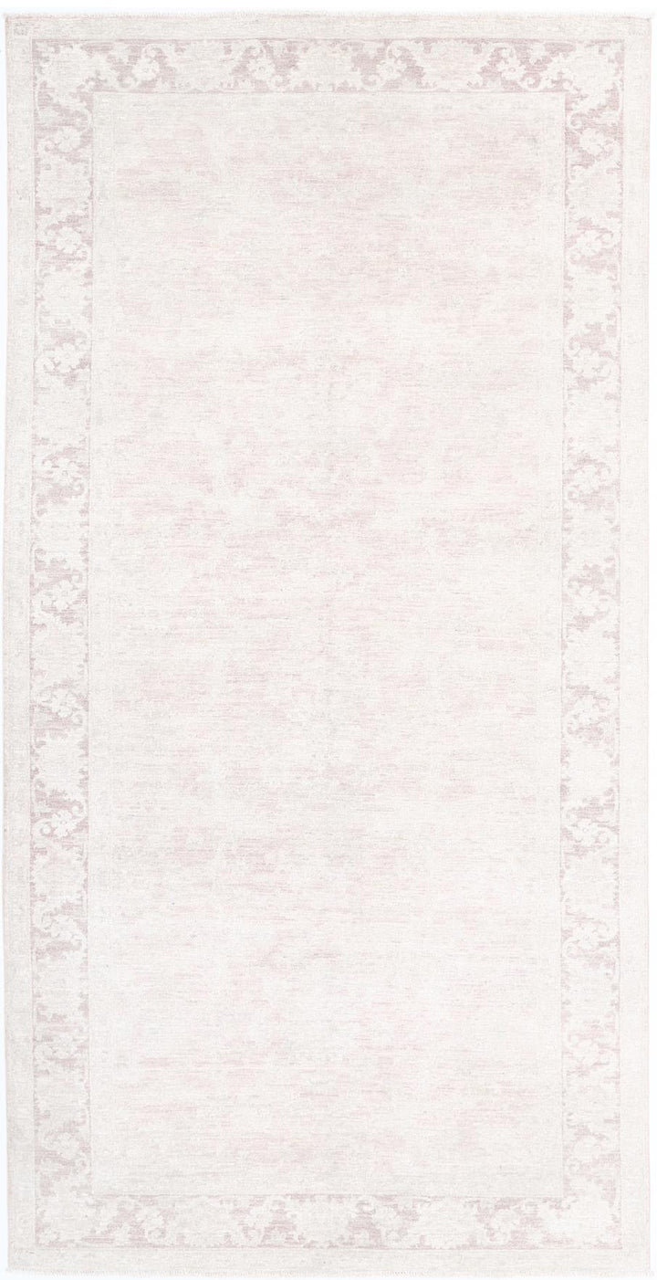 Serenity 5’ 0″ x 10’ 2″ - No. AV92619 - ALRUG Rug Store