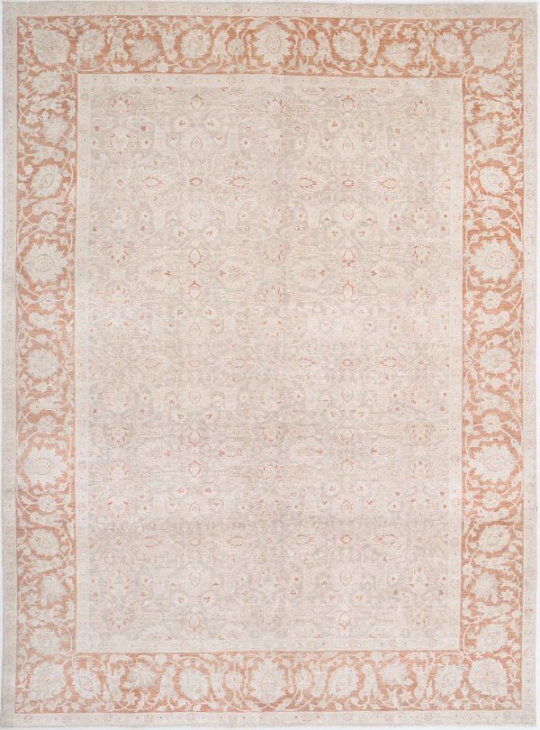Brown Pakistani Ariana Rug 9'10" x 13'5" Hand-Knotted view 11