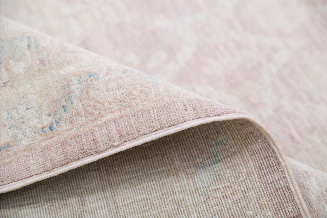 Ariana 8’ 8″ x 11’ 8″ - No. AV95986 - ALRUG Rug Store