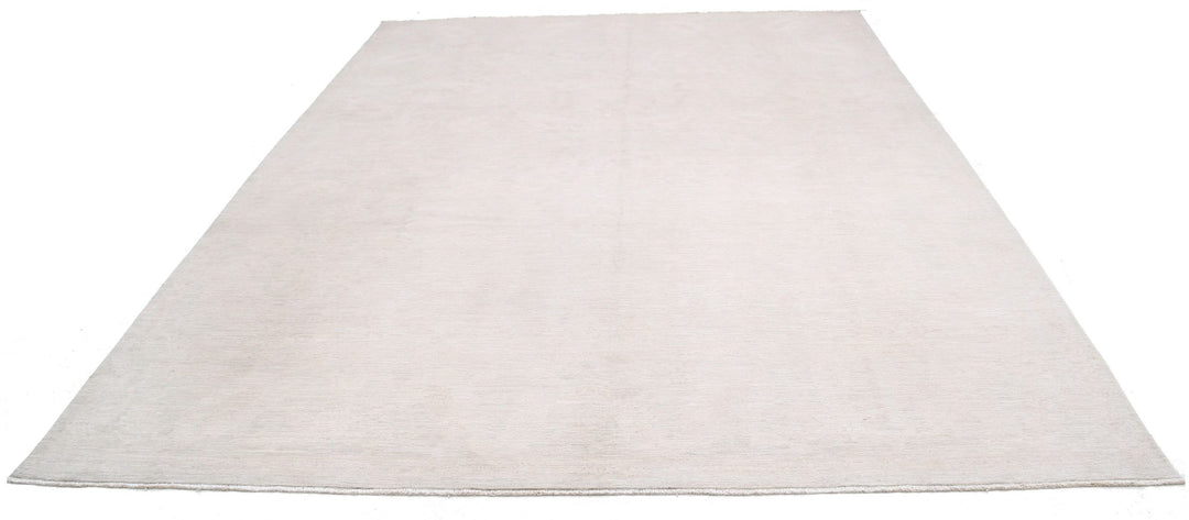 Serenity 9’ 1″ x 12’ 4″ - No. AV17910 - ALRUG Rug Store