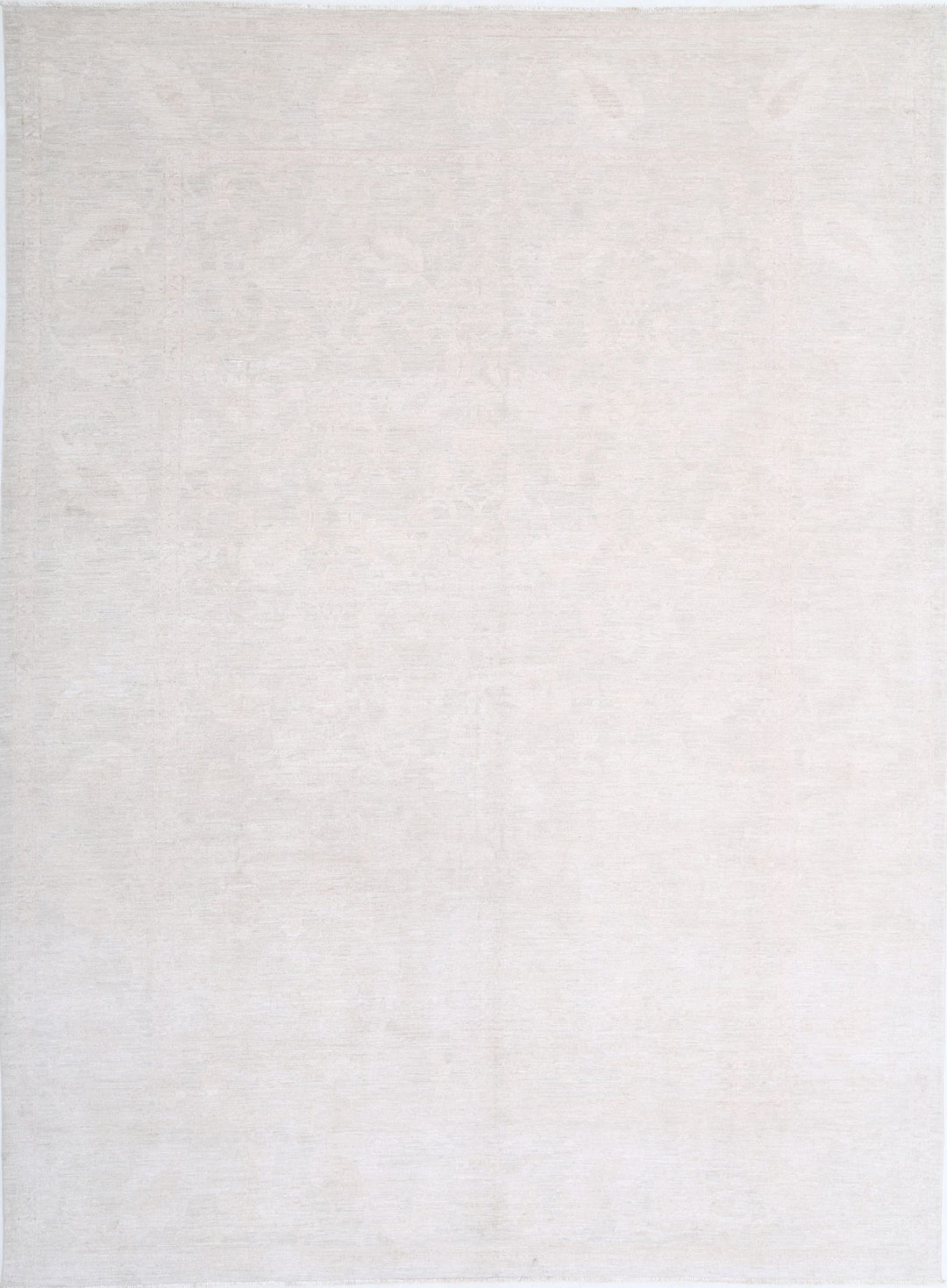 Serenity 9’ 1″ x 12’ 4″ - No. AV17910 - ALRUG Rug Store