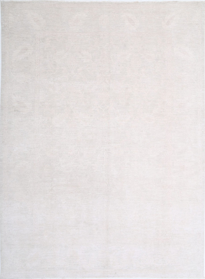 Serenity 9’ 1″ x 12’ 4″ - No. AV17910 - ALRUG Rug Store