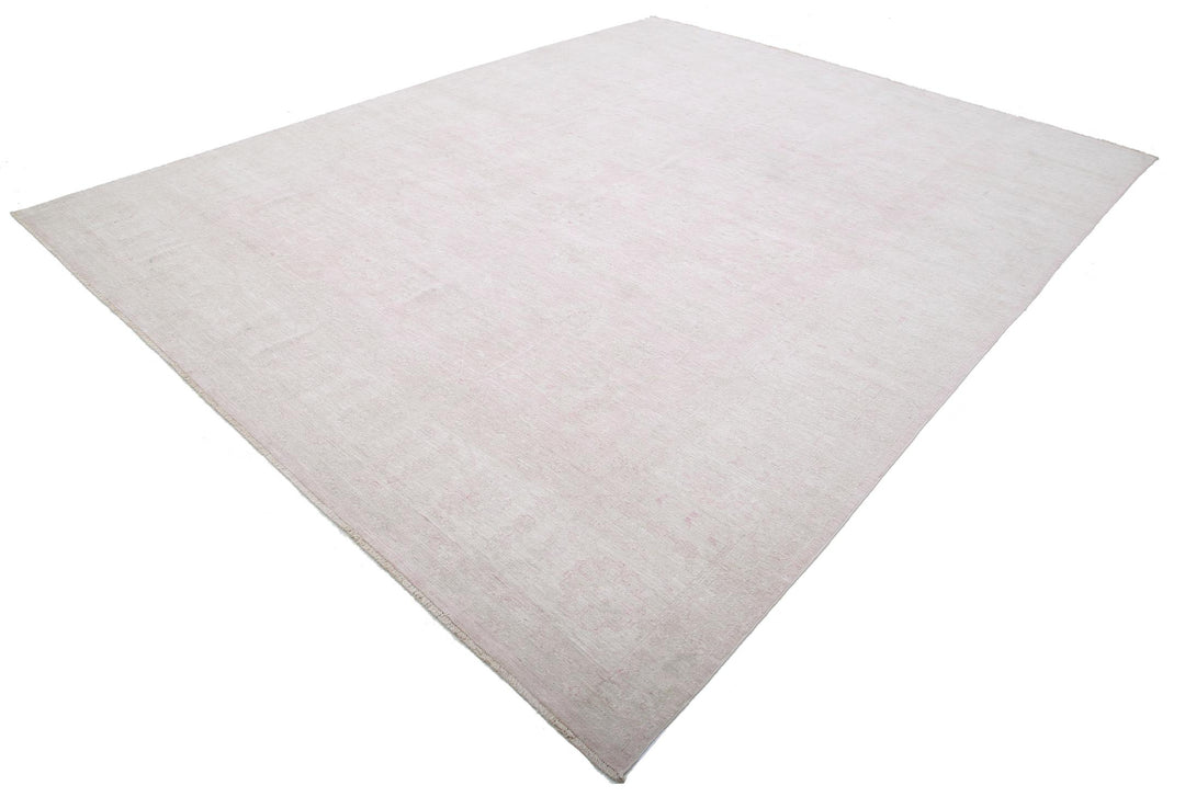 Serenity 9’ 10” x 12’ 7″ - No. AV19780 - ALRUG Rug Store