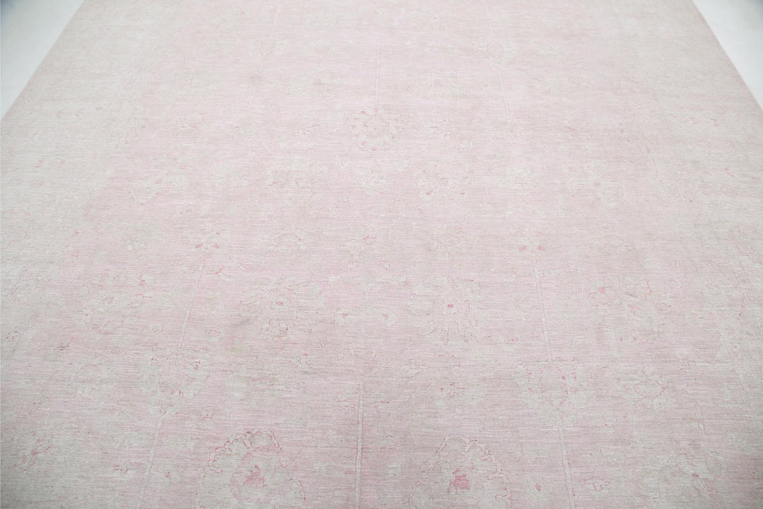 Serenity 9’ 10” x 12’ 7″ - No. AV19780 - ALRUG Rug Store