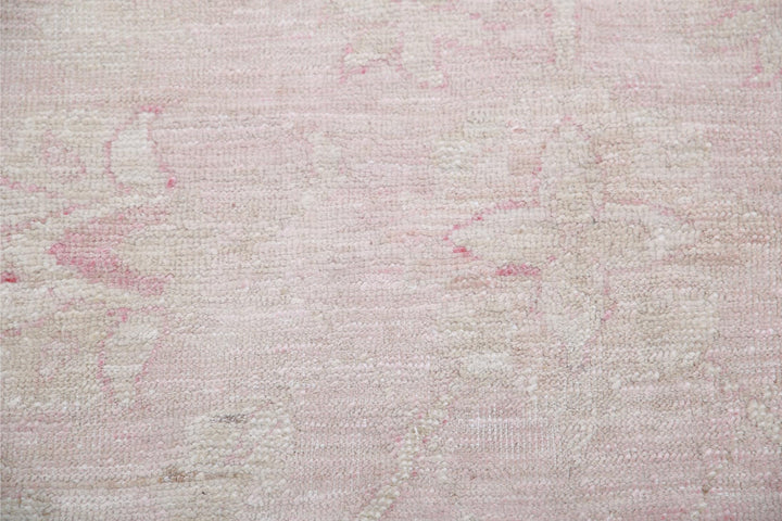 Serenity 9’ 10” x 12’ 7″ - No. AV19780 - ALRUG Rug Store