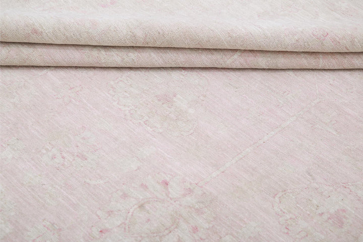 Serenity 9’ 10” x 12’ 7″ - No. AV19780 - ALRUG Rug Store