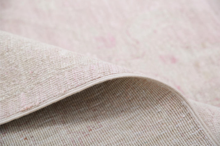 Serenity 9’ 10” x 12’ 7″ - No. AV19780 - ALRUG Rug Store