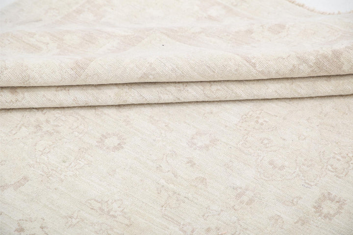 Serenity 8’ 10” x 11’ 8″ - No. AV99932 - ALRUG Rug Store