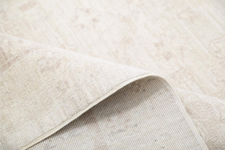 Serenity 8’ 10” x 11’ 8″ - No. AV99932 - ALRUG Rug Store