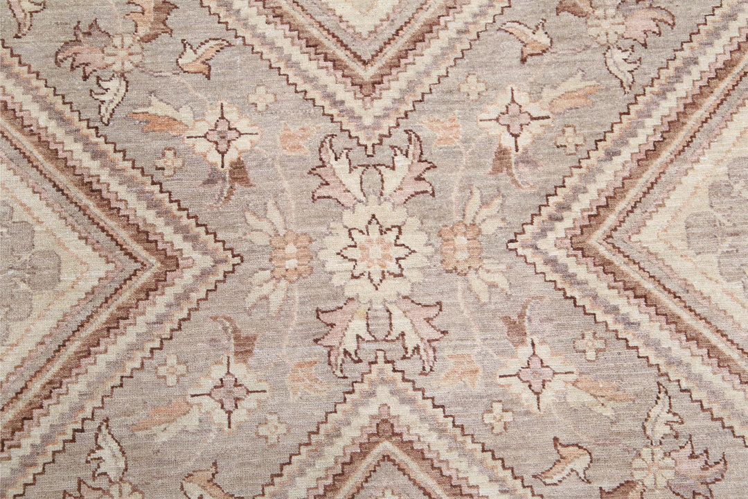 Serenity 13’ 4″ x 17’ 6″ - No. AV82640 - ALRUG Rug Store