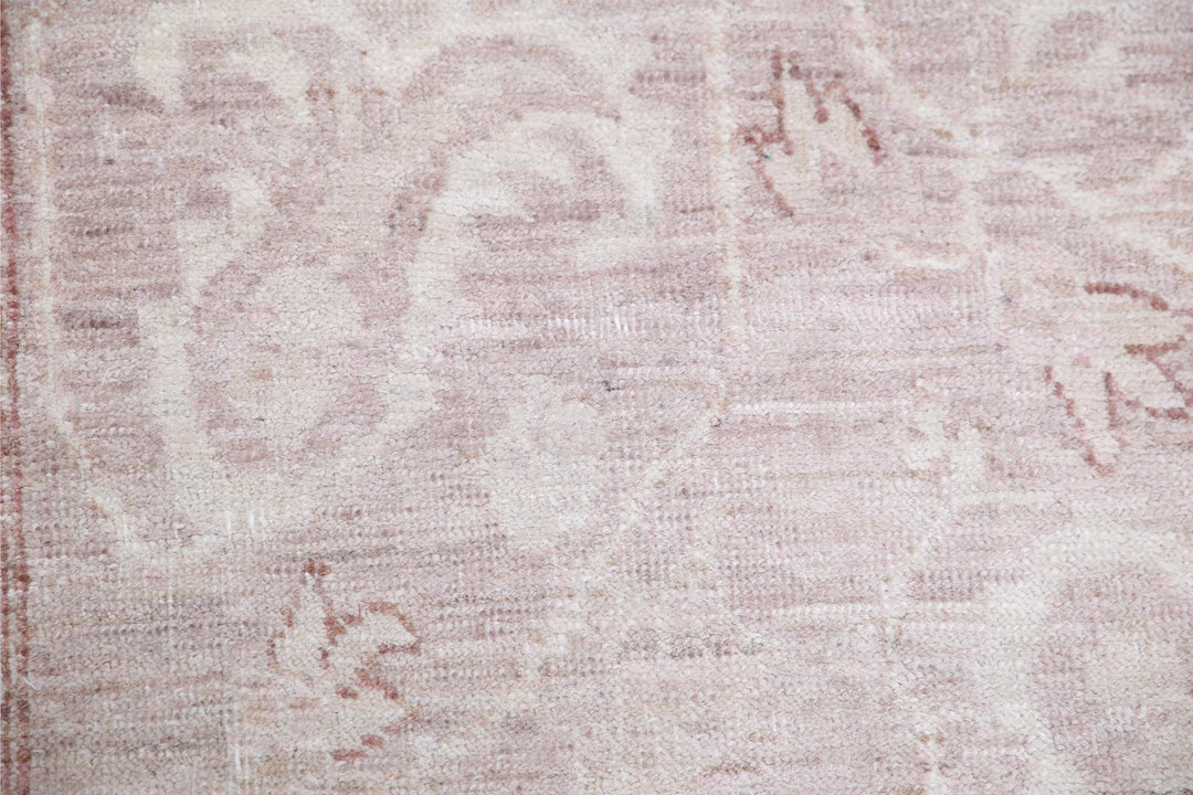 Serenity 2’ 9″ x 8’ 7″ - No. AV29135 - ALRUG Rug Store