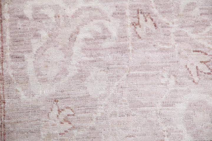 Serenity 2’ 9″ x 8’ 7″ - No. AV29135 - ALRUG Rug Store