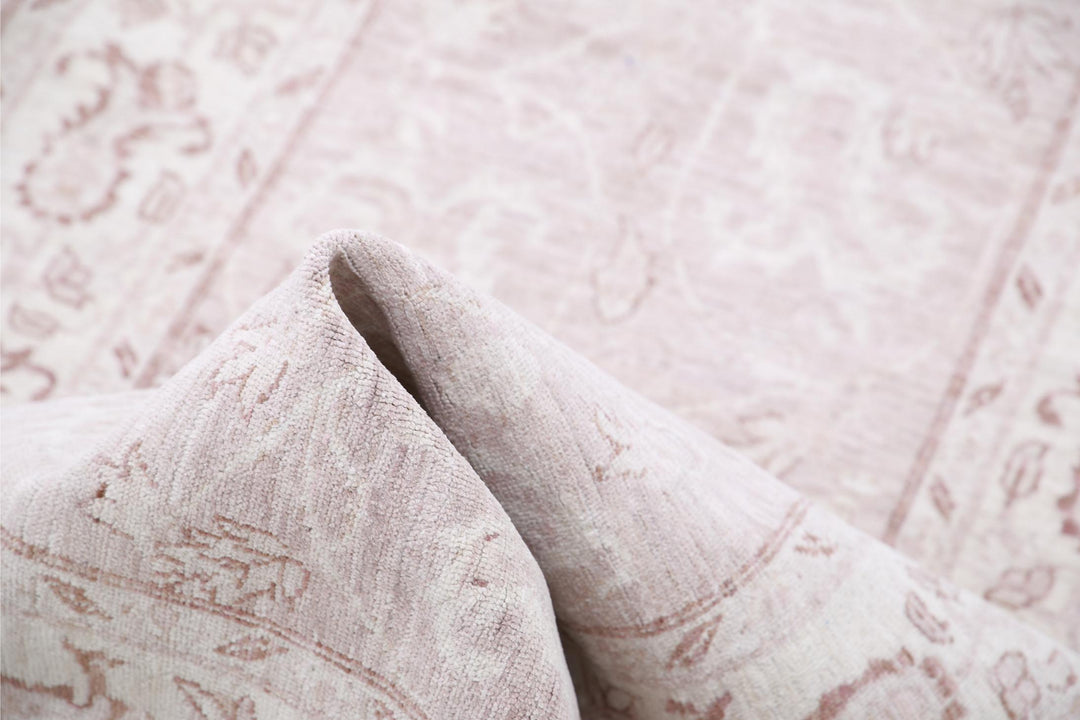 Serenity 2’ 9″ x 8’ 7″ - No. AV29135 - ALRUG Rug Store