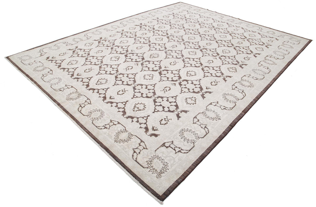 Serenity 8’ 11” x 11’ 8″ - No. AV24270 - ALRUG Rug Store