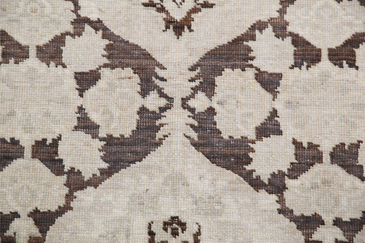 Serenity 8’ 11” x 11’ 8″ - No. AV24270 - ALRUG Rug Store