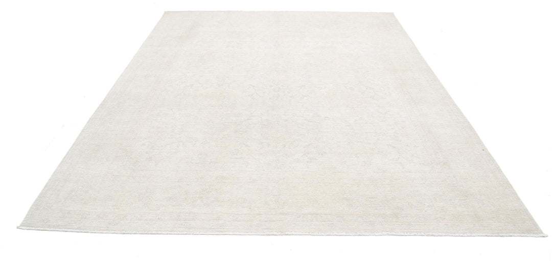 Serenity 8’ 2″ x 10’ 1″ - No. AV30783 - ALRUG Rug Store
