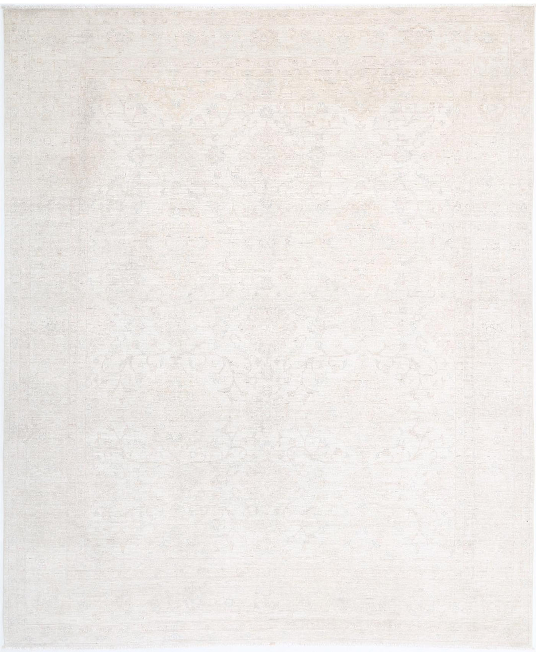 Serenity 8’ 2″ x 10’ 1″ - No. AV30783 - ALRUG Rug Store
