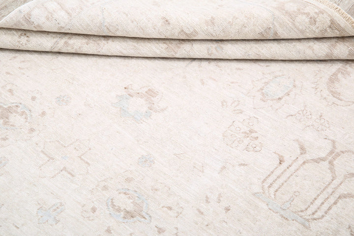 Serenity 8’ 7″ x 11’ 7″ - No. AV42302 - ALRUG Rug Store