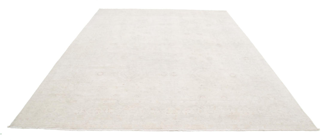Serenity 8’ 9″ x 11’ 3″ - No. AV28149 - ALRUG Rug Store