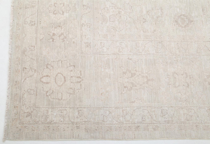 Serenity 8’ 9″ x 11’ 3″ - No. AV28149 - ALRUG Rug Store