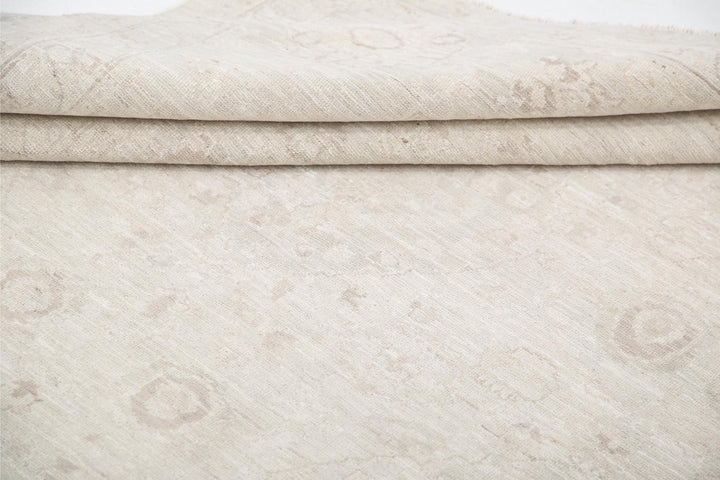 Serenity 8’ 9″ x 11’ 3″ - No. AV28149 - ALRUG Rug Store