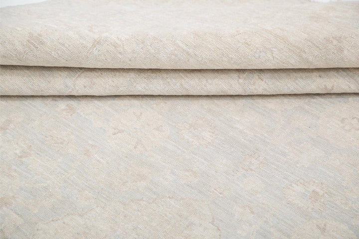 Serenity 7’ 10” x 9’ 10” - No. AV62123 - ALRUG Rug Store