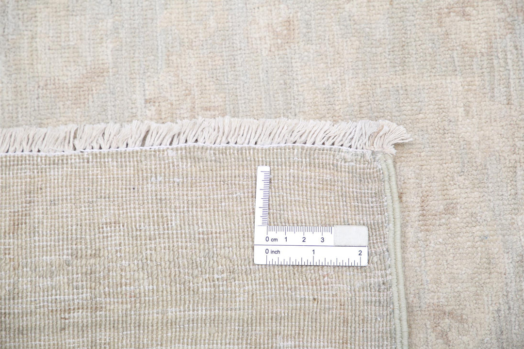 Serenity 7’ 10” x 9’ 10” - No. AV62123 - ALRUG Rug Store