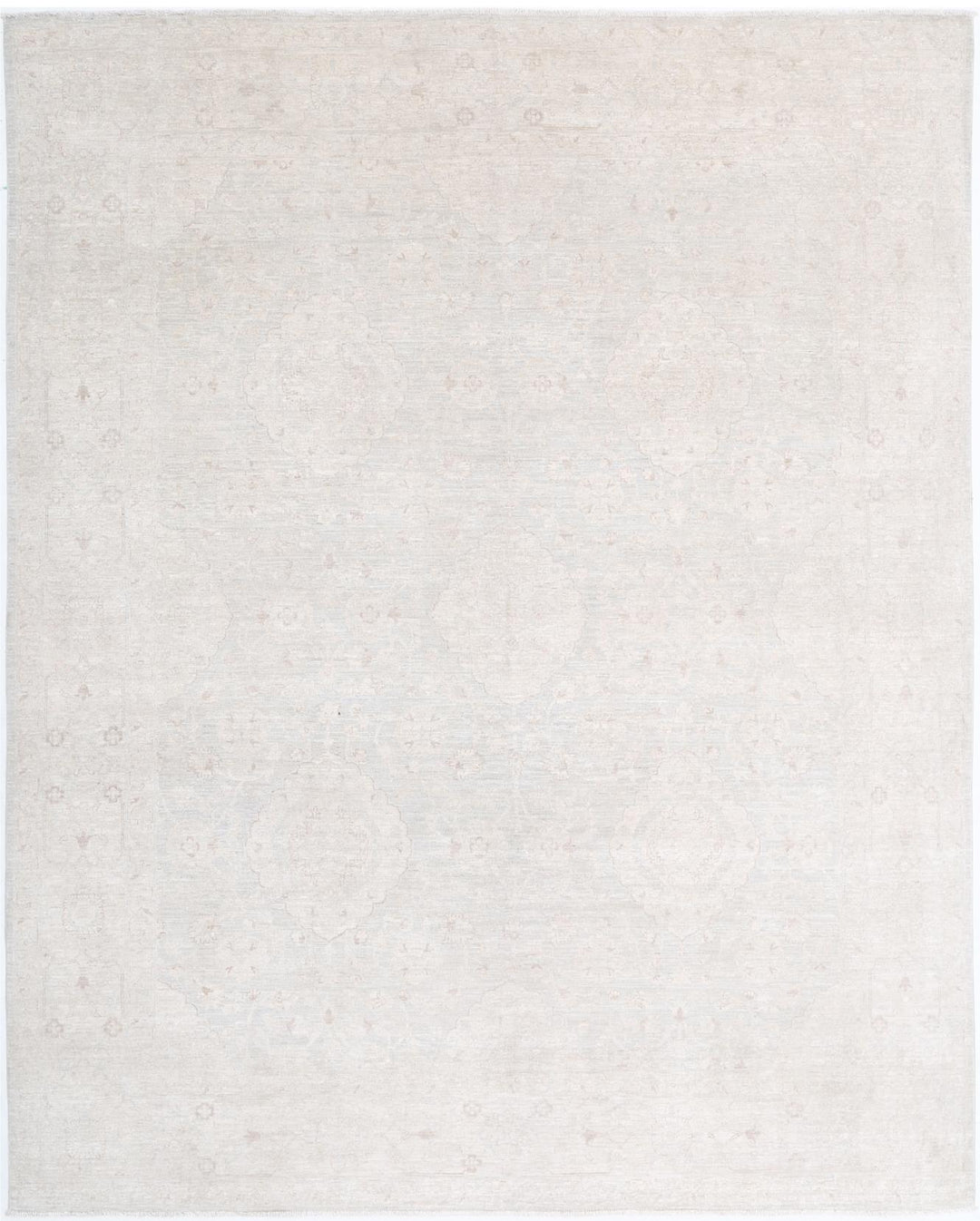 Serenity 7’ 10” x 9’ 10” - No. AV62123 - ALRUG Rug Store