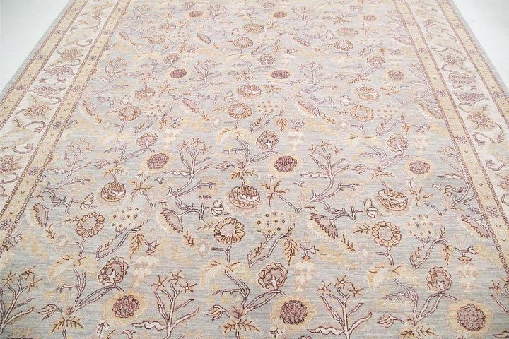 Serenity 9’ 9″ x 13’ 3″ - No. AV90679 - ALRUG Rug Store