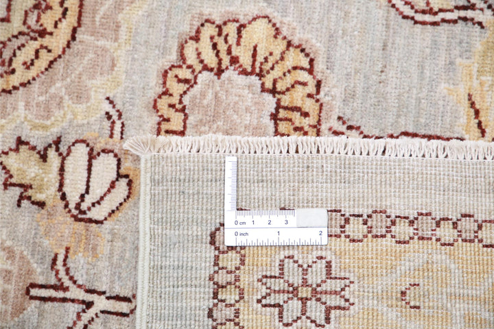 Serenity 9’ 9″ x 13’ 3″ - No. AV90679 - ALRUG Rug Store