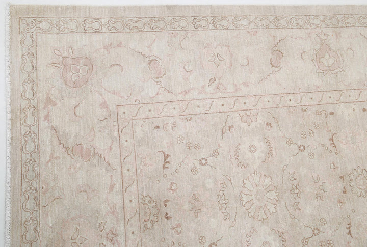 Serenity 8’ 10” x 12’ 1″ - No. AV89036 - ALRUG Rug Store