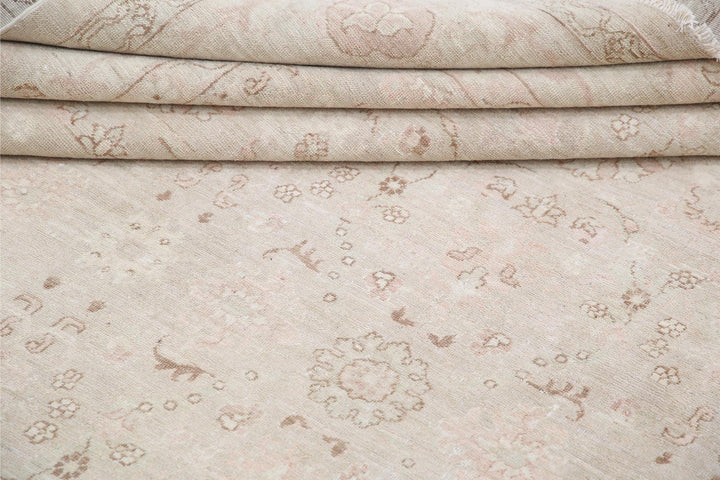 Serenity 8’ 10” x 12’ 1″ - No. AV89036 - ALRUG Rug Store