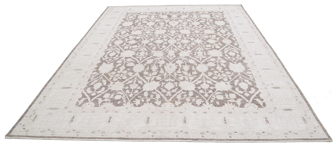 Serenity 8’ 9″ x 11’ 0″ - No. AV32882 - ALRUG Rug Store