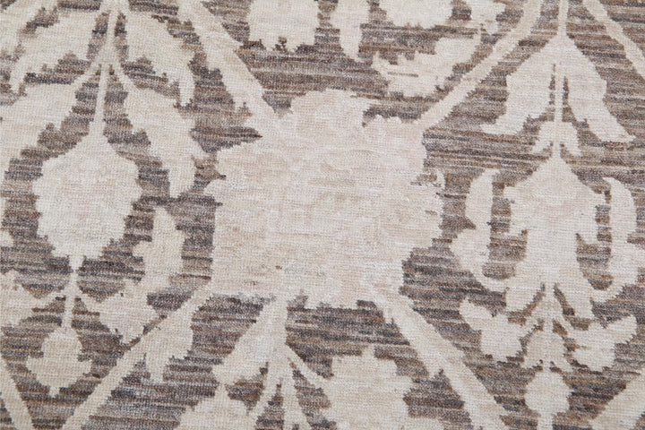 Serenity 8’ 9″ x 11’ 0″ - No. AV32882 - ALRUG Rug Store