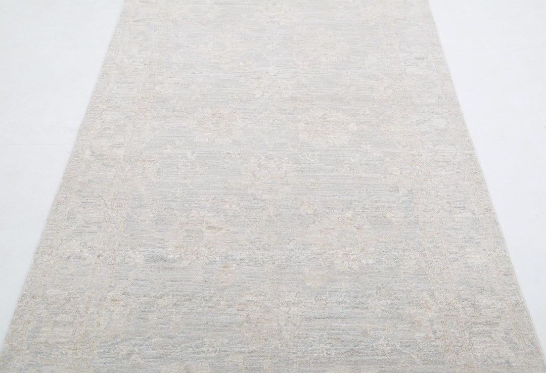 Serenity 3’ 11” x 14’ 2″ - No. AV58860 - ALRUG Rug Store