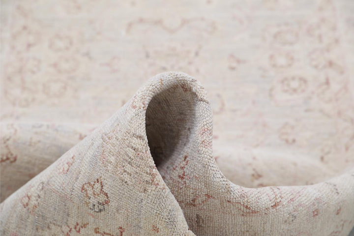 Serenity 2’ 6″ x 10’ 1″ - No. AV66162 - ALRUG Rug Store