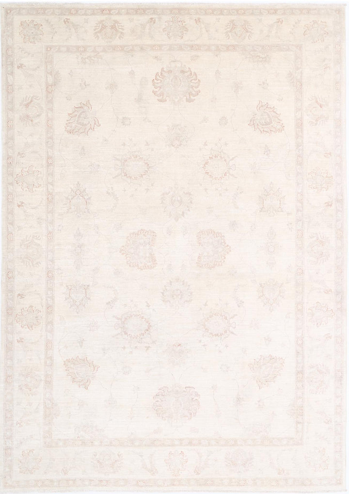 Serenity 8’ 2″ x 11’ 5″ - No. AV46941 - ALRUG Rug Store